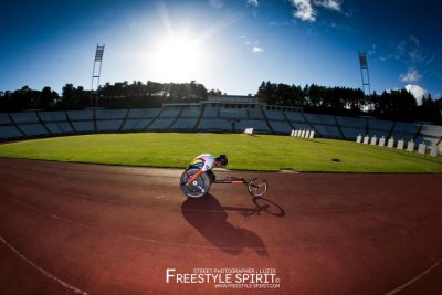 kørestolsrace på atletikbane