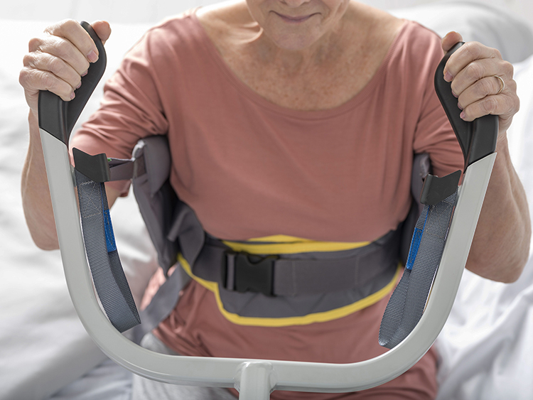 Invacare, hjælpemidler, stålift, forflytning, arbejdsmiljø, sikkerhed, løftesejl