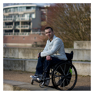 Aktiv kørestol, rullestol, kørestolspude, aktiv, siddepude, handicappede, positionering, siddestilling