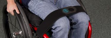 Invacare - positionering - Bodypoint Universal Elastikbælte - anvendelse med Invacare kørestole - Hjælpemidler til Handicappede og ældre
