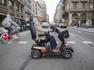 Invacare, el-scooter, hjælpemidler til ældre, Orion, Comet, Colibri, handicap scooter, el køretøj