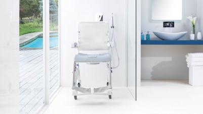 Invacare Aquatec Ocean Ergo standard bad- og toiletstol med ergonomisk sæde - sikkerhed  ved bad og toilette - hjælpemidler til handicappede og ældre