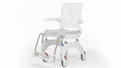 Invacare Aquatec Ocean Ergo standard bad- og toiletstol med ergonomisk sæde - sikkerhed  ved bad og toilette - hjælpemidler til handicappede og ældre