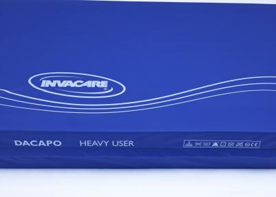 Invacare skummadras - trykaflastende - Dacapo Heavy User - forebygger tryksår - bariatri - følger liggeflade på plejeseng - Hjælpemilder til ældre og handicappede